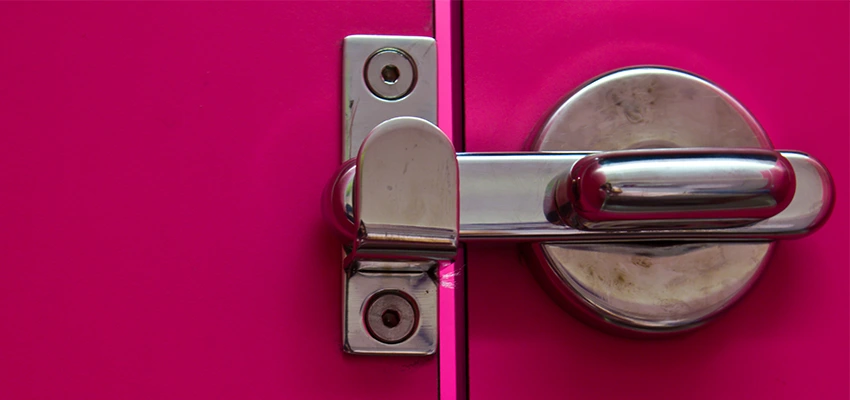 Childproof Gate Lock in Linden, New Jersey